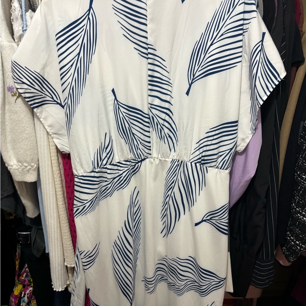 SHEIN White and Navy Leaf Print Blouse